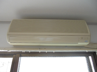 【設備】 | 千里山ビレッヂ | エアコン１台付き★