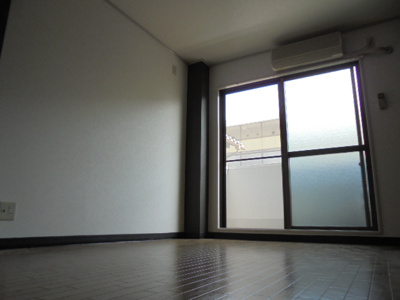 【洋室】 | 千里山ビレッヂ | 洋室７帖★