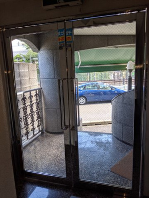 【エントランス】 | サンヒルズ関大前 | エントランス★