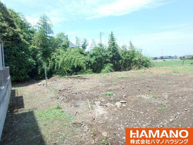 筑西市西榎生500万円（建築条件付）の前面道路含む現地写真