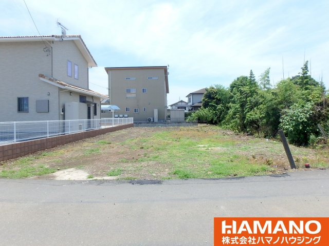 筑西市西榎生500万円（建築条件付）の前面道路含む現地写真