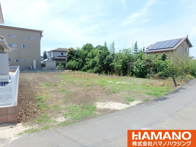 筑西市西榎生500万円（建築条件付）の前面道路含む現地写真