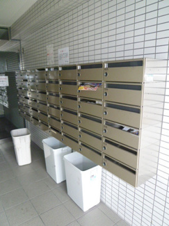 【エントランス】 | 集合ポスト