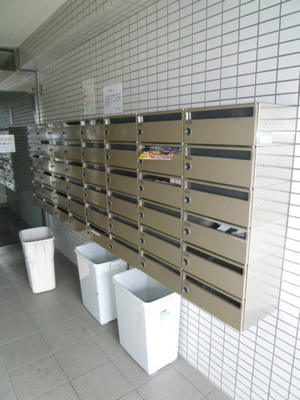【エントランス】 | イレブンナイン | 集合ポスト