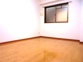 【洋室】 | ローレルコート千里山星が丘 | 洋室6.5帖★