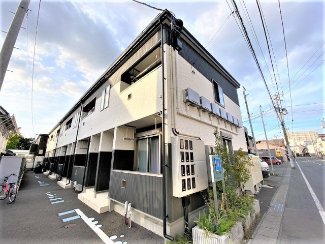 ソラールの外観