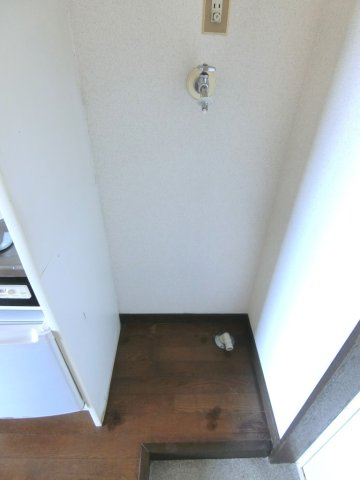 【設備】 | ロイヤルクレスト学園西 | 室内洗濯機置き場