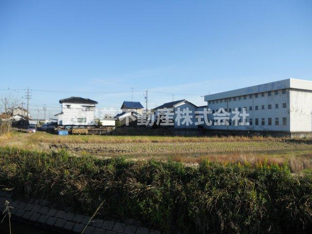 ４９６１３　羽島郡笠松町門間土地の外観