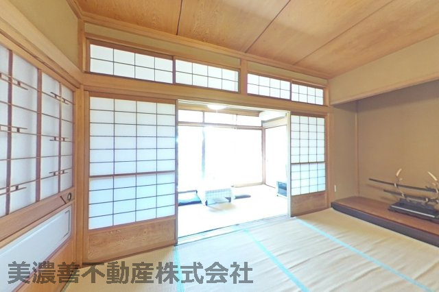 ５１３６８　安八郡輪之内町大藪中古戸建ての和室