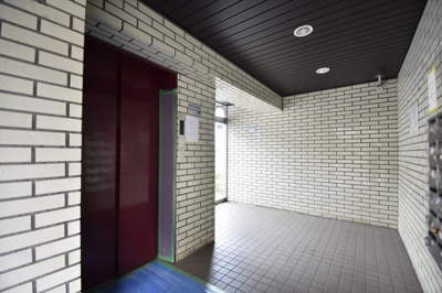 【その他共用部分】 | クレードル北千束 | エレベーターです。
買い物帰りや荷物が多いときなどに助かりますね。