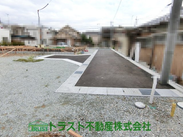 明石市二見町西二見第12　3号棟の前面道路含む現地写真