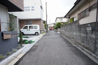 【前面道路含む現地写真】