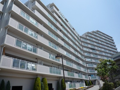 藤和ハイタウン三田城山の外観