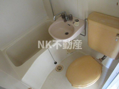 【浴室】 | フォーレスト1（東花園賃貸） | コンパクトで使いやすいお風呂です