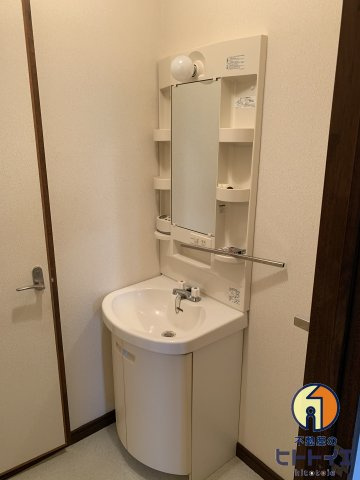 シブヤハイツの独立洗面台