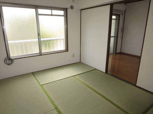 ドミシール平野No.5の和室|別部屋反転タイプサンプル