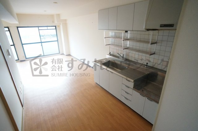 ラ・フィーネ芳樹の居間・リビング