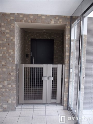 【エントランス】 | ブラウニー