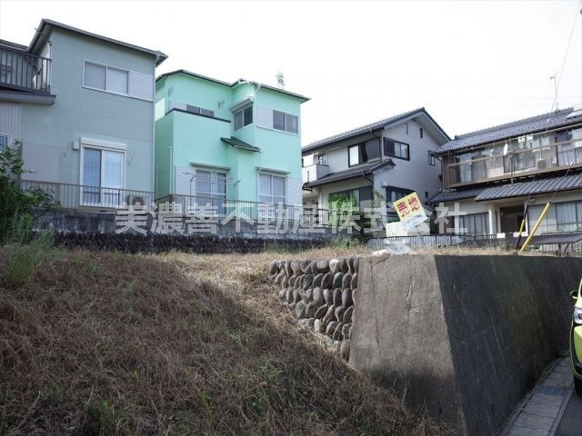 ３７９７１　関市千疋北土地