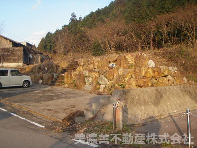 ３９２９０　関市洞戸通元寺土地の外観