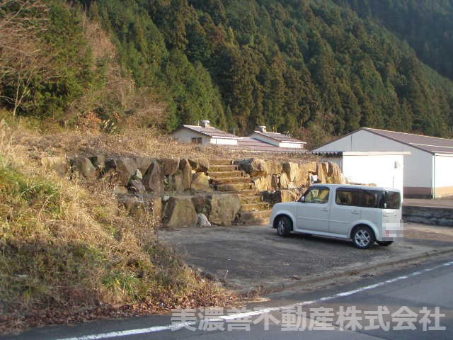 ３９２９０　関市洞戸通元寺土地の外観