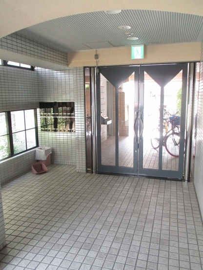 【エントランス】 | メルヘンパレス