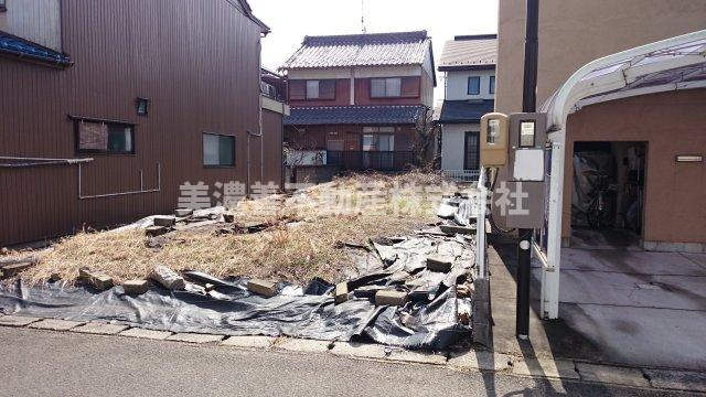 ４８６５９　岐阜市萱場東町土地の外観