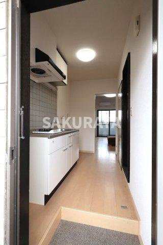 富澤第一ビルの玄関|2025年3月撮影。
