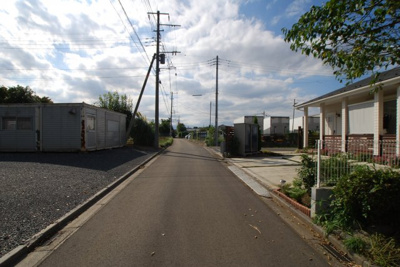 【前面道路含む現地写真】 | 神米金2期新築　土間玄関のある平屋風住宅