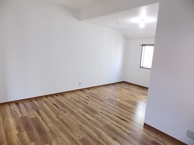 【居間・リビング】 | 桂尾山サンハイツ