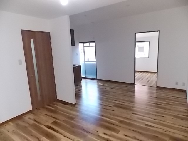 【居間・リビング】 | 桂尾山サンハイツ