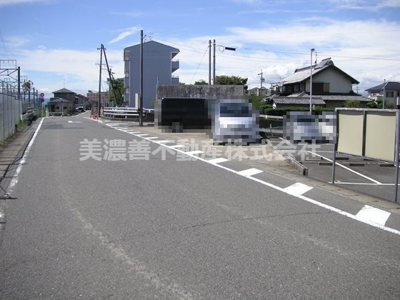 ３７８２４　岐阜市西荘土地の外観