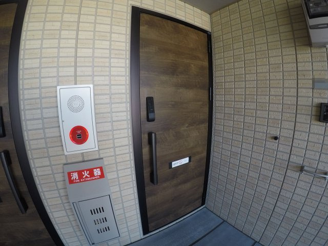 【エントランス】 | センチュリー中央町B