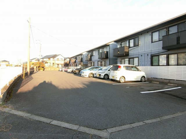 ガーデニアⅡの駐車場