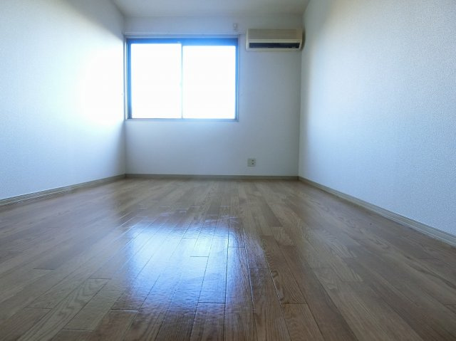 ガーデニアⅡの洋室