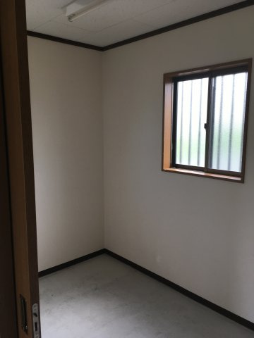 嵐山町戸口様店舗の内装|明るい内装です