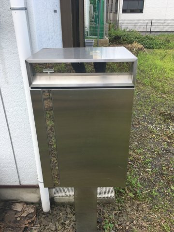 嵐山町戸口様店舗の設備|ポスト
