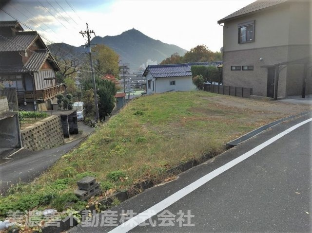 ４９５４６　岐阜市長良竜東町土地の前面道路含む現地写真