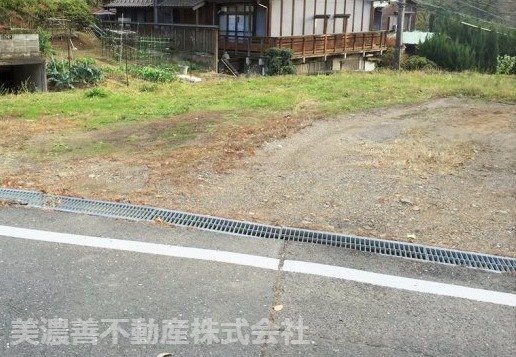 ４９５４６　岐阜市長良竜東町土地の外観