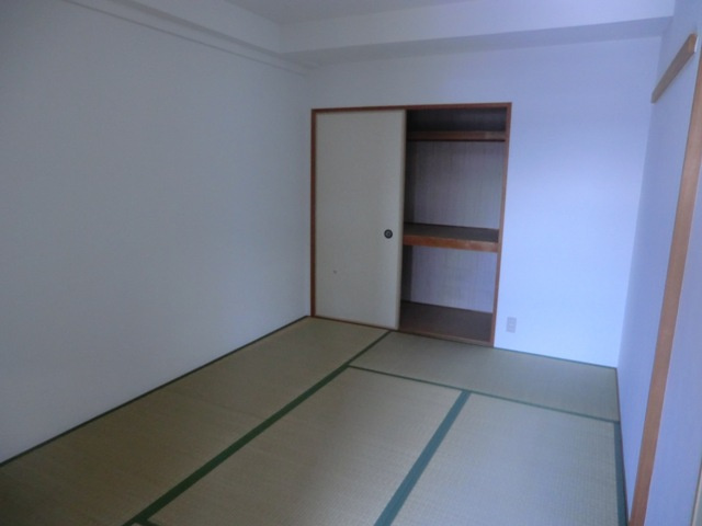 エクセル姫島の和室