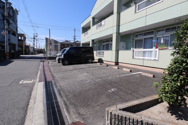 【駐車場】 | チェリーガーデン
