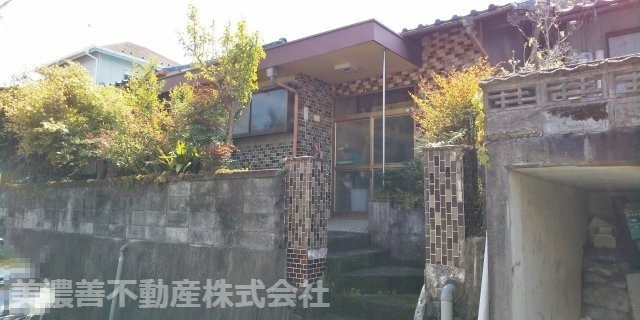 ５１６９８　岐阜市岩田坂土地の外観