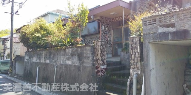 ５１６９８　岐阜市岩田坂土地の外観