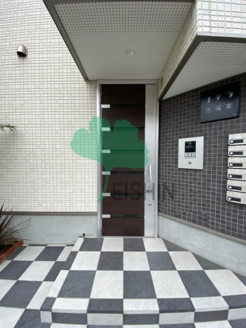 リテラ吉塚東のエントランス