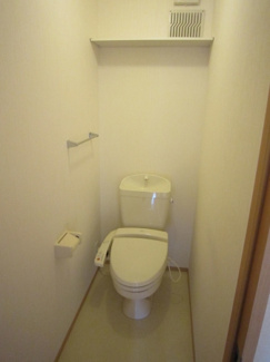【トイレ】 | セジュール上野浦　Ⅲ | 落ち着いた色調のトイレです