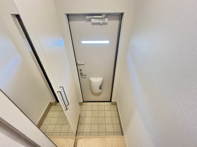 エアリーヒル原町の玄関