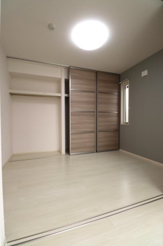 プロムナード新堀の居間・リビング