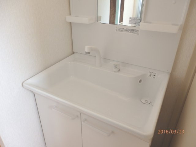 コアシコウチの洗面所