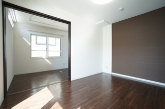 【居間・リビング】 | グラッツェ櫻乃邸 | スマホでもパソコンでもインターネット + Ｗｉ-Ｆｉを無料に！ 入居後即利用可能！ホームページ閲覧や音楽・ゲームのダウンロード、大容量の動画視聴も快適に楽しめます。