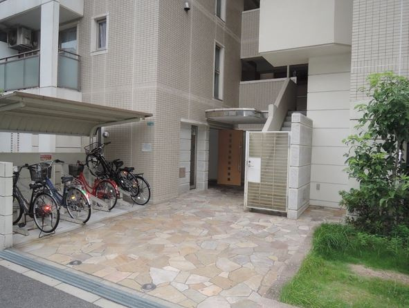 【エントランス】 | メゾン・ド・成屋大阪